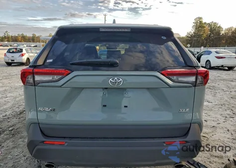 2022 Toyota Rav4 Xle Premium z USA, uszkodzony, nr VIN JTMC1RFV8ND085784